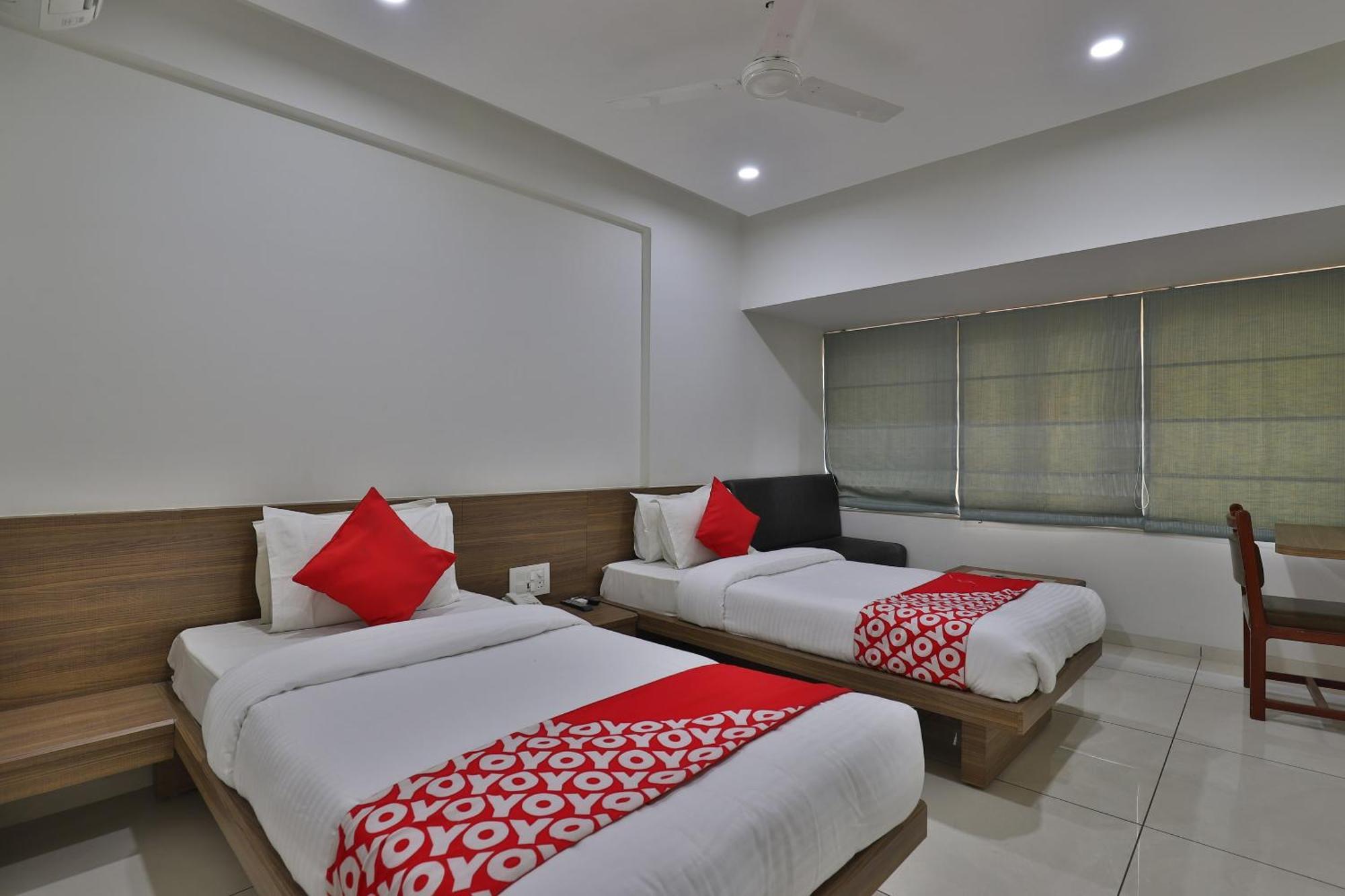 Collection O Panchsheel Hotell Vadodara Exteriör bild